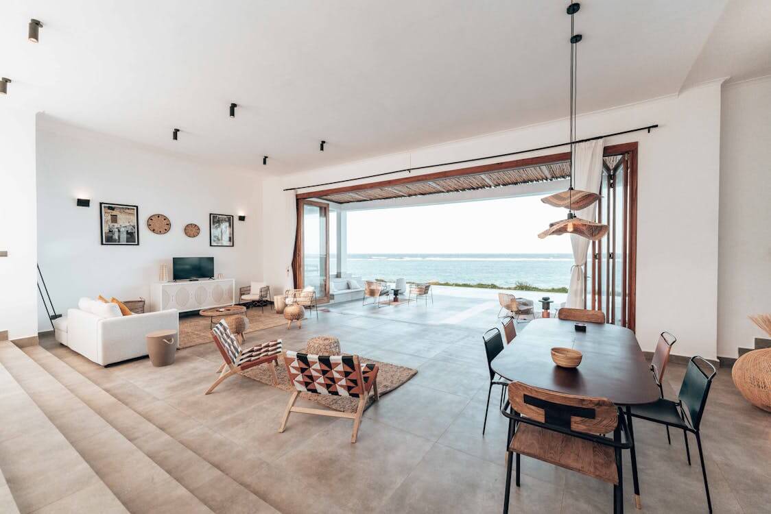 Luxury pluse Beachfront House for Sale, 4 Bed Ocean View Private Pool and Parking